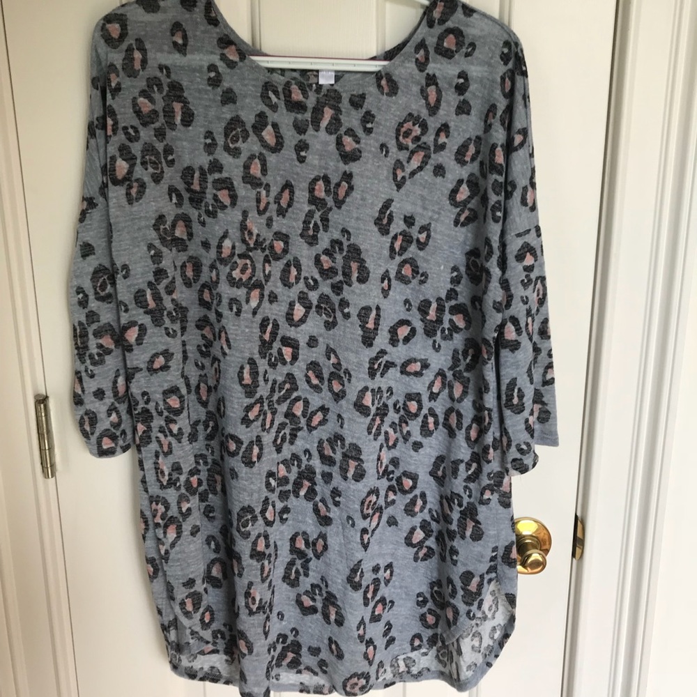 Honey me made in USA size large